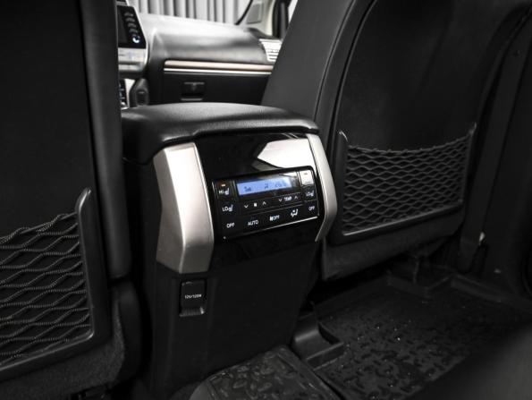 Toyota Land Cruiser Prado 150 Series Рестайлинг 3 с пробегом 2021 года, цена 6 440 000 рублей, 75622 км, внедорожник, Автокод Объявления