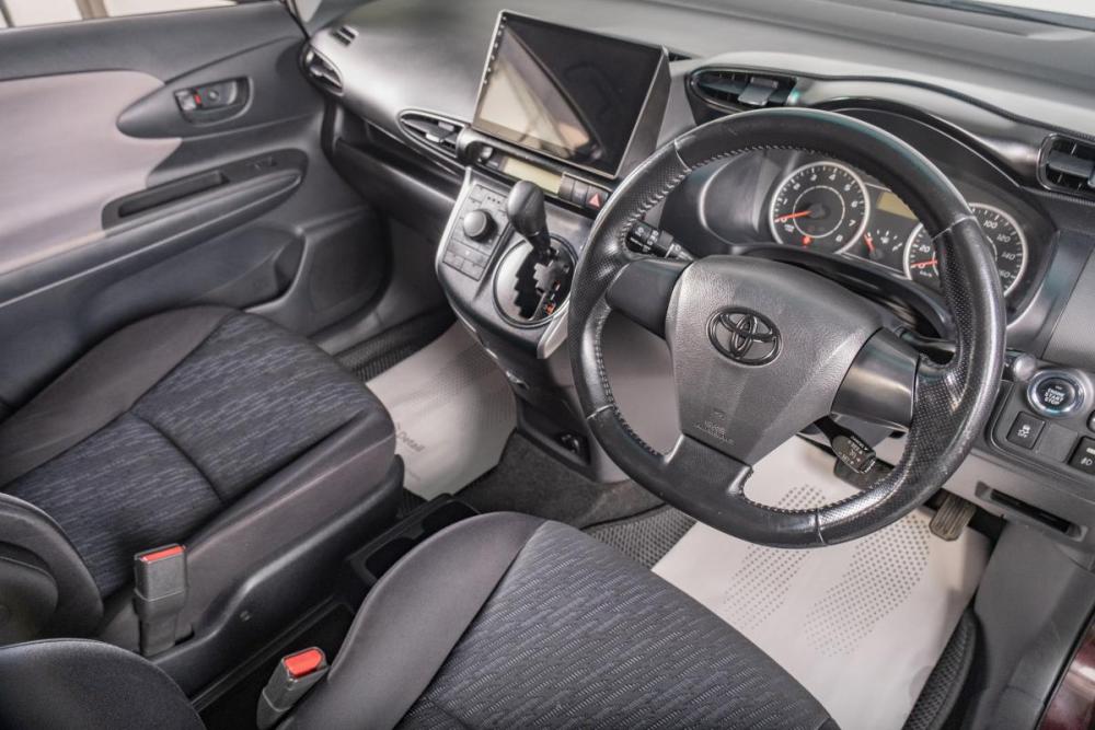 Toyota Wish II Томск  - изображение 8