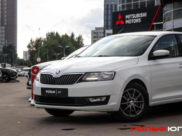 Skoda Rapid I Рестайлинг с пробегом 2018 года, цена 993 000 рублей, 179796 км, лифтбек, Автокод Объявления