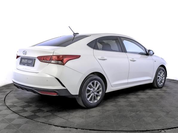 Hyundai Solaris II Рестайлинг с пробегом 2021 года, цена 1 620 000 рублей, 86300 км, седан, Автокод Объявления