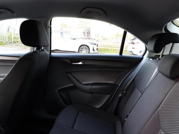 Volkswagen Polo VI с пробегом 2022 года, цена 1 729 000 рублей, 90952 км, лифтбек, Автокод Объявления