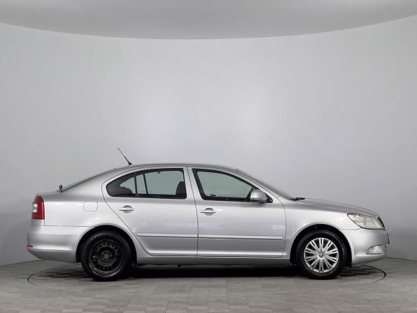 Skoda Octavia II (A5) Рестайлинг с пробегом 2011 года, цена 570 000 рублей, 389116 км, лифтбек, Автокод Объявления