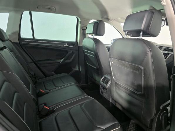 Volkswagen Tiguan II с пробегом 2017 года, цена 2 630 000 рублей, 72055 км, внедорожник, Автокод Объявления