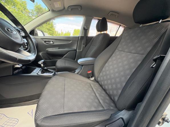 Kia Rio IV с пробегом 2018 года, цена 1 500 000 рублей, 95181 км, хэтчбек, Автокод Объявления