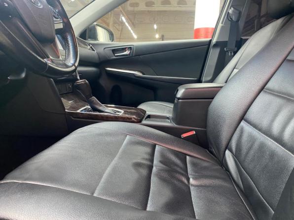 Toyota Camry VII (XV50) Рестайлинг 2 с пробегом 2018 года, цена 2 350 000 рублей, 157863 км, седан, Автокод Объявления