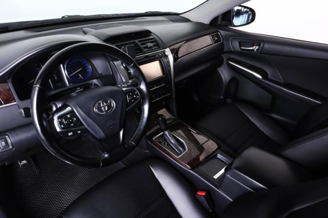 Toyota Camry VII (XV50) Рестайлинг с пробегом 2017 года, цена 2 399 000 рублей, 113000 км, седан, Автокод Объявления