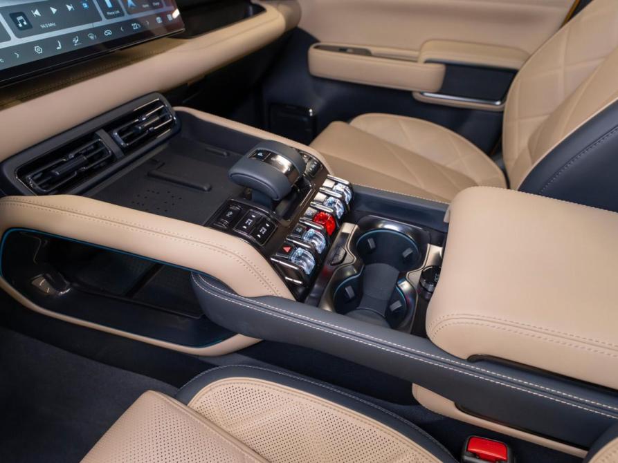 BYD FangChengBao Leopard 5 I Москва  - изображение 19