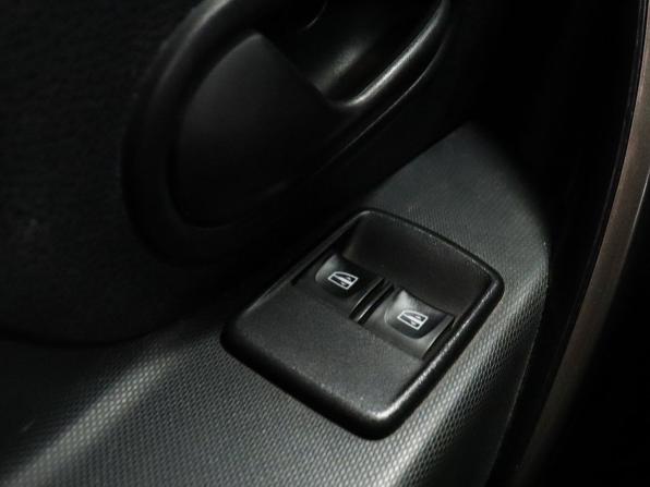 Renault Sandero II Рестайлинг с пробегом 2021 года, цена 1 249 000 рублей, 69619 км, хэтчбек, Автокод Объявления
