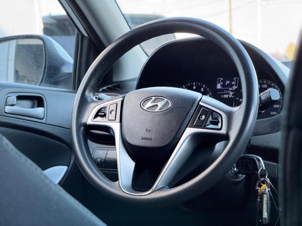 Hyundai Solaris I Рестайлинг с пробегом 2015 года, цена 1 130 000 рублей, 119972 км, седан, Автокод Объявления