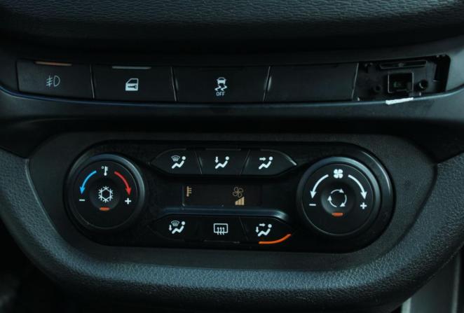 Lada (ВАЗ) Vesta I с пробегом 2019 года, цена 993 600 рублей, 108978 км, седан, Автокод Объявления