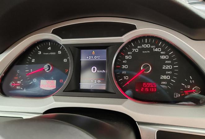 Audi A6 III (C6) Рестайлинг с пробегом 2011 года, цена 1 170 000 рублей, 214666 км, седан, Автокод Объявления