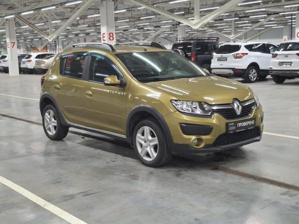 Renault Sandero II с пробегом 2016 года, цена 950 000 рублей, 111103 км, хэтчбек, Автокод Объявления