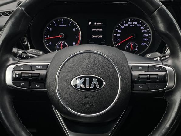 Kia K5 III с пробегом 2021 года, цена 2 659 000 рублей, 64190 км, седан, Автокод Объявления