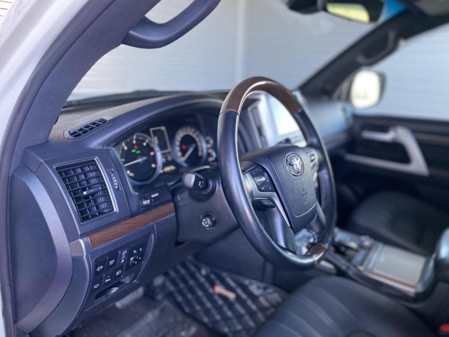 Toyota Land Cruiser 200 Series Рестайлинг 2 Кемерово  - изображение 9