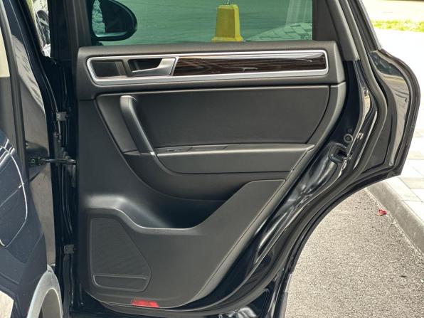 Volkswagen Touareg II Рестайлинг с пробегом 2015 года, цена 3 100 000 рублей, 101000 км, внедорожник, Автокод Объявления