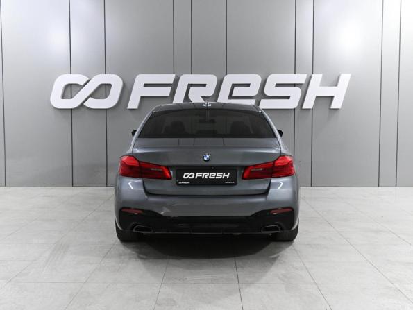 BMW 5 серии VII (G30/G31/G38) с пробегом 2018 года, цена 2 489 000 рублей, 228686 км, седан, Автокод Объявления