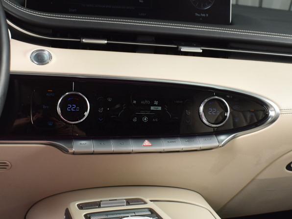 Genesis GV70 I с пробегом 2021 года, цена 5 184 995 рублей, 60371 км, внедорожник, Автокод Объявления