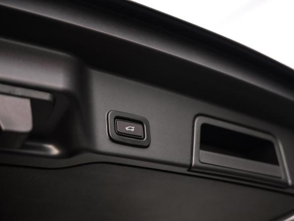 Land Rover Range Rover Evoque II с пробегом 2019 года, цена 3 549 777 рублей, 42266 км, внедорожник, Автокод Объявления