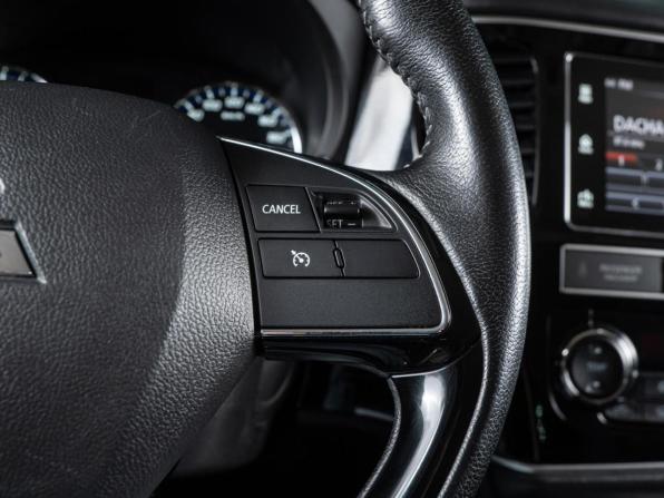 Mitsubishi Outlander III Рестайлинг 2 с пробегом 2018 года, цена 1 869 000 рублей, 164812 км, внедорожник, Автокод Объявления