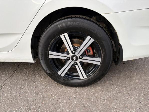 Hyundai Solaris I с пробегом 2013 года, цена 749 000 рублей, 149505 км, седан, Автокод Объявления