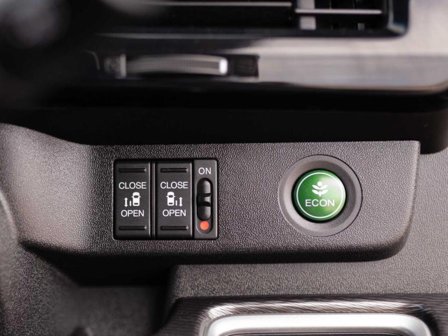 Honda Stepwgn V Рестайлинг Новосибирск  - изображение 17