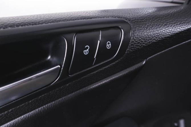 Volkswagen Passat B6 с пробегом 2010 года, цена 739 000 рублей, 179100 км, седан, Автокод Объявления