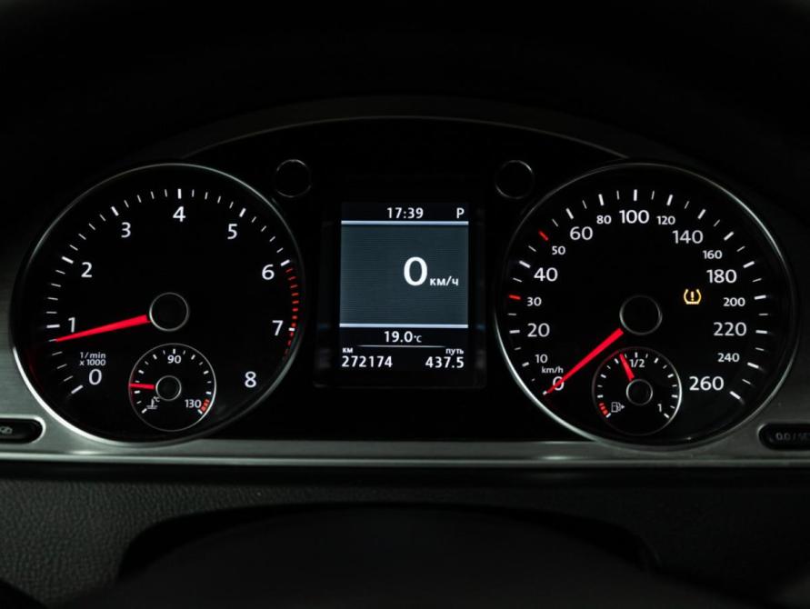 Volkswagen Passat B7 Санкт-Петербург  - изображение 13
