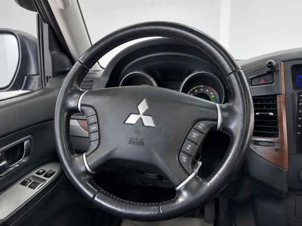 Mitsubishi Pajero IV с пробегом 2007 года, цена 1 929 000 рублей, 278421 км, внедорожник, Автокод Объявления