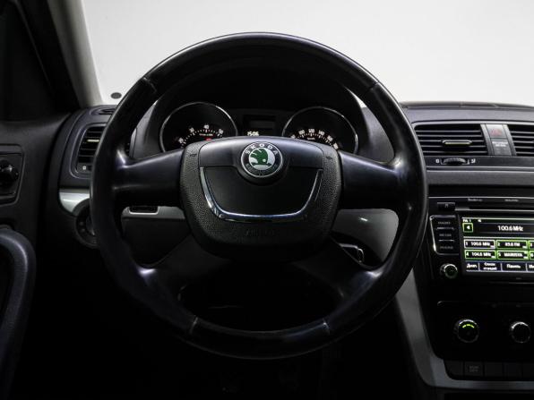 Skoda Yeti I с пробегом 2012 года, цена 799 000 рублей, 226351 км, внедорожник, Автокод Объявления