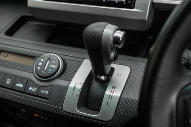 Honda Freed I Рестайлинг с пробегом 2014 года, цена 987 000 рублей, 152000 км, компактвэн, Автокод Объявления