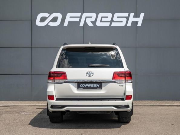 Toyota Land Cruiser 200 Series Рестайлинг 2 с пробегом 2016 года, цена 6 000 000 рублей, 268467 км, внедорожник, Автокод Объявления