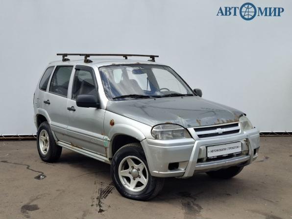 Chevrolet Niva I с пробегом 2004 года, цена 227 700 рублей, 300000 км, внедорожник, Автокод Объявления