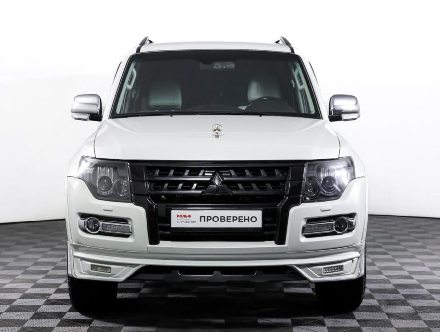 Mitsubishi Pajero IV Рестайлинг 2 Москва  - изображение 2