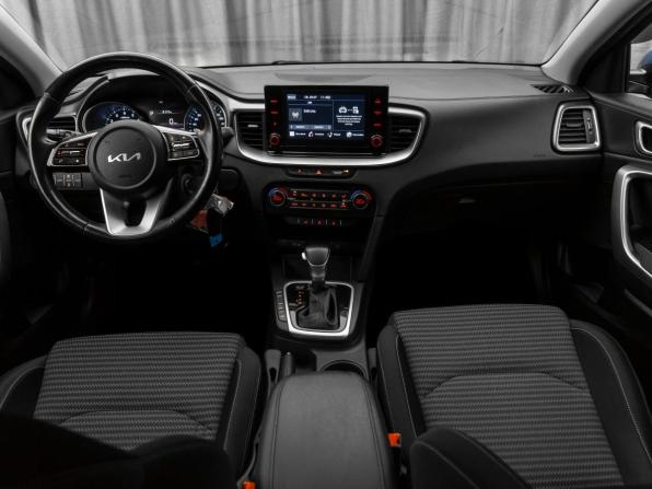 Kia Ceed III Рестайлинг с пробегом 2021 года, цена 2 270 000 рублей, 72623 км, универсал, Автокод Объявления