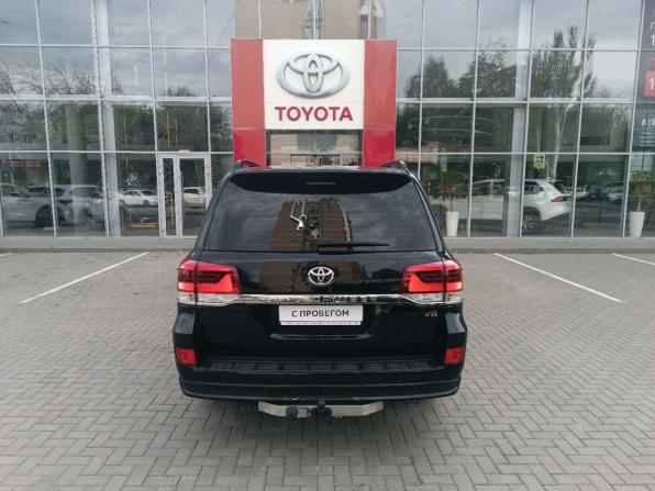 Toyota Land Cruiser 200 Series Рестайлинг 2 с пробегом 2018 года, цена 7 999 000 рублей, 83455 км, внедорожник, Автокод Объявления