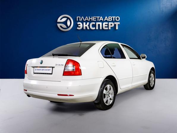 Skoda Octavia II (A5) Рестайлинг с пробегом 2011 года, цена 799 000 рублей, 179139 км, лифтбек, Автокод Объявления