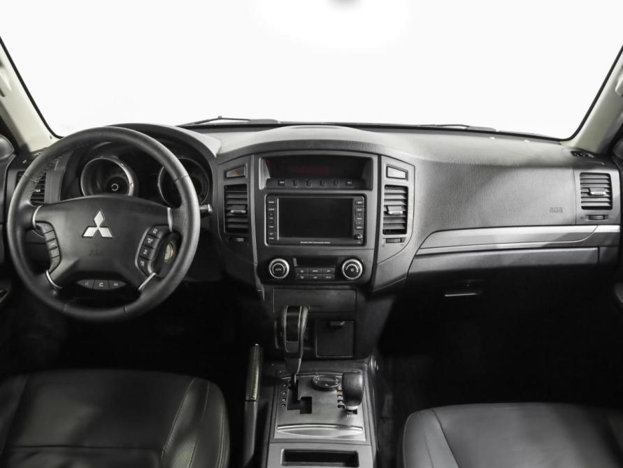 Mitsubishi Pajero IV Рестайлинг 1 Санкт-Петербург  - изображение 11