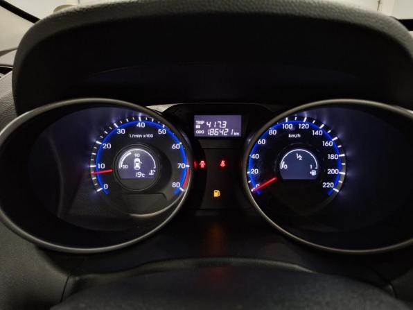 Hyundai ix35 I Рестайлинг с пробегом 2014 года, цена 1 130 000 рублей, 186419 км, внедорожник, Автокод Объявления