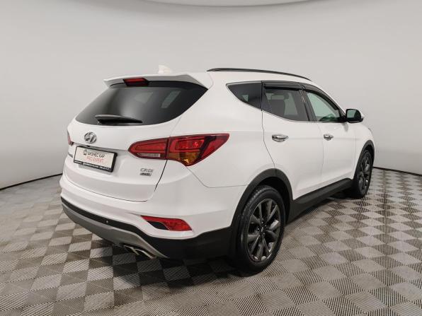Hyundai Santa Fe III Рестайлинг с пробегом 2018 года, цена 2 569 000 рублей, 120211 км, внедорожник, Автокод Объявления