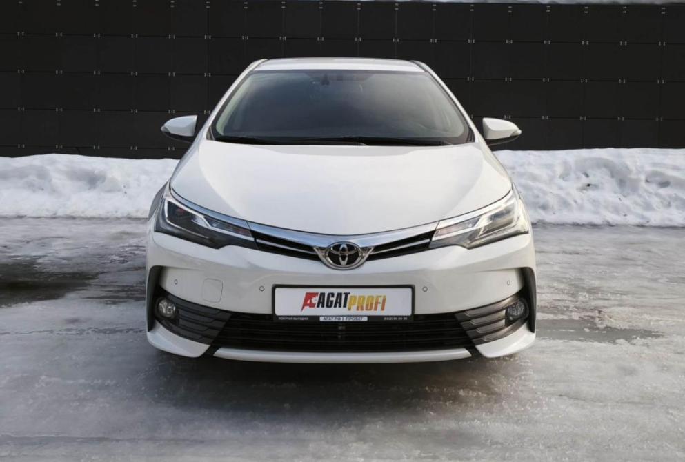 Toyota Corolla XI (E160 E170 E180) Рестайлинг 1 Сыктывкар  - изображение 2