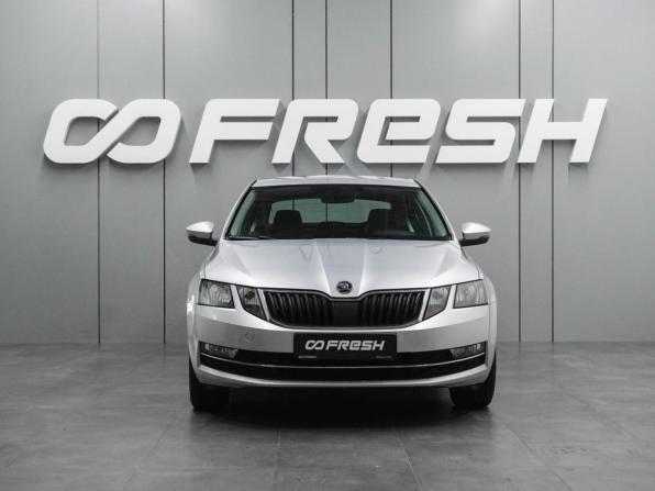 Skoda Octavia III (A7) Рестайлинг с пробегом 2019 года, цена 1 574 000 рублей, 179590 км, лифтбек, Автокод Объявления