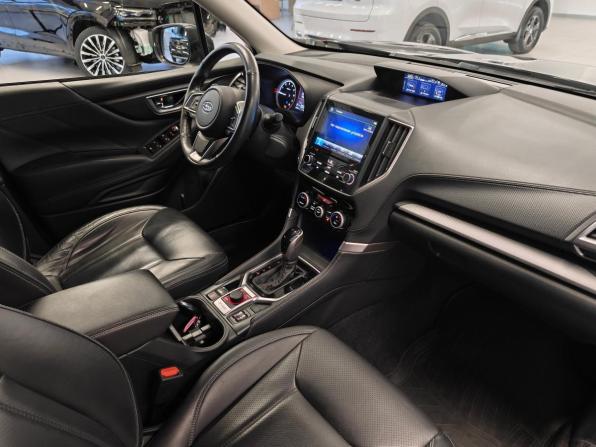 Subaru Forester V с пробегом 2019 года, цена 2 799 000 рублей, 104200 км, внедорожник, Автокод Объявления