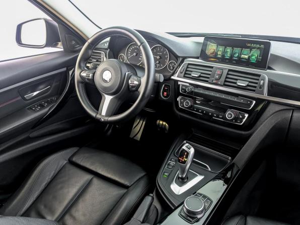 BMW 3 серии VI (F3x) Рестайлинг с пробегом 2018 года, цена 2 640 000 рублей, 99497 км, седан, Автокод Объявления
