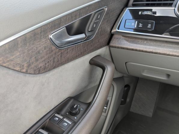 Audi Q8 I (4M) с пробегом 2021 года, цена 6 225 000 рублей, 135799 км, внедорожник, Автокод Объявления