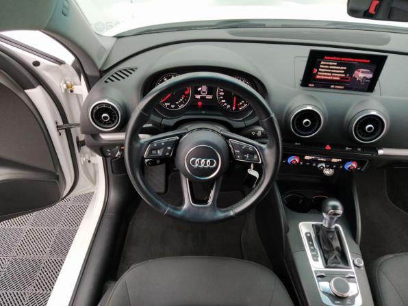 Audi A3 III (8V) Рестайлинг с пробегом 2018 года, цена 1 899 000 рублей, 105043 км, седан, Автокод Объявления