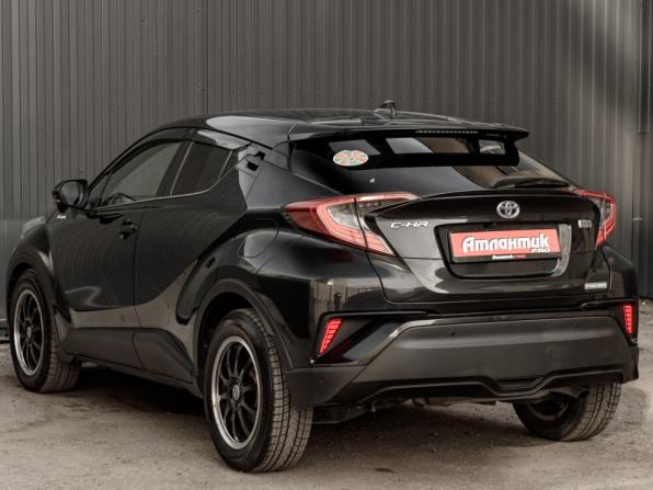 Toyota C-HR I с пробегом 2018 года, цена 2 315 000 рублей, 89403 км, внедорожник, Автокод Объявления