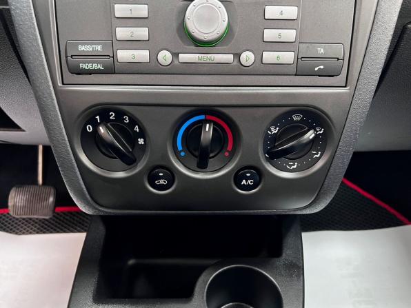 Ford Fusion I Рестайлинг с пробегом 2007 года, цена 595 000 рублей, 106248 км, хэтчбек, Автокод Объявления