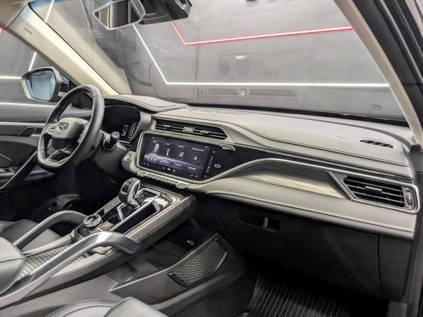 Geely Atlas Pro с пробегом 2023 года, цена 2 450 000 рублей, 24057 км, внедорожник, Автокод Объявления