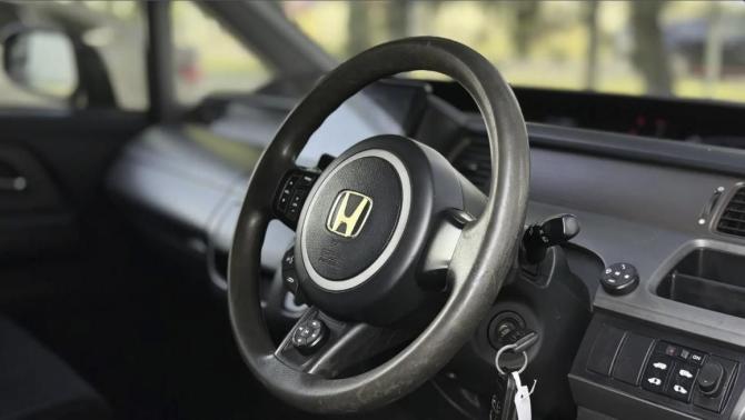 Honda Stepwgn III с пробегом 2007 года, цена 1 077 000 рублей, 238388 км, минивэн, Автокод Объявления