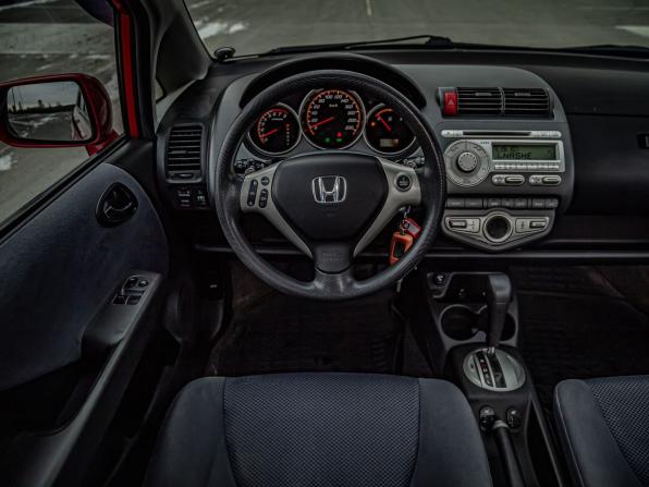 Honda Jazz I Рестайлинг с пробегом 2007 года, цена 599 000 рублей, 102000 км, хэтчбек, Автокод Объявления